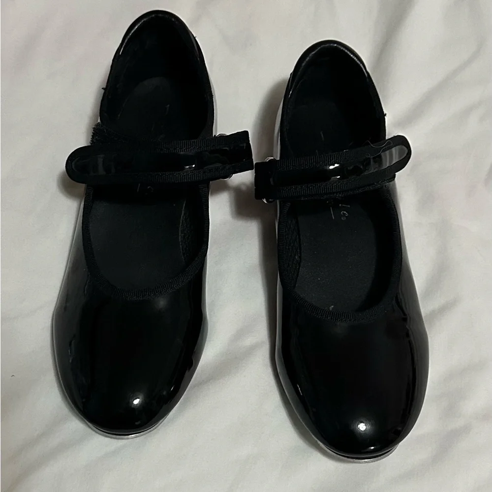 FREESTYLE ( by‎ DANSKIN ) girls tap shoes Size 1